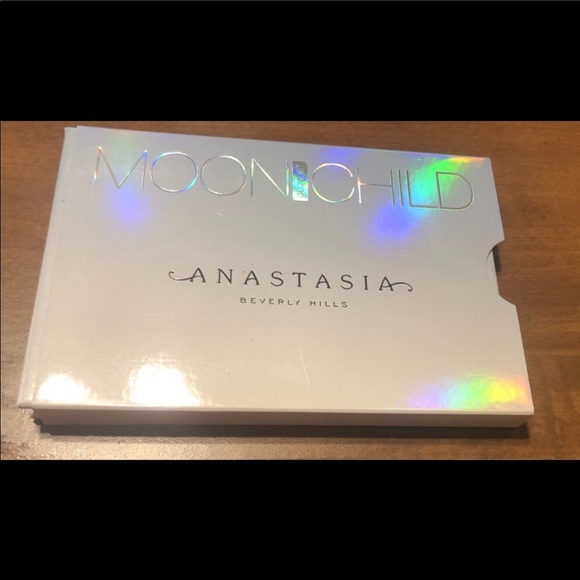 ANASTASIA MOONCHILD GLOW HIGHLIGHTER KIT - Picture 6 of 6